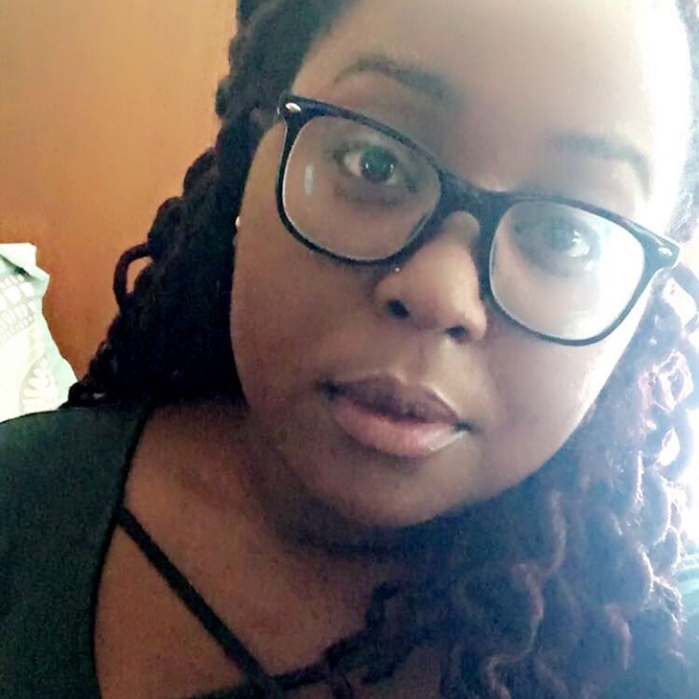 Meet your Posher, Courtney